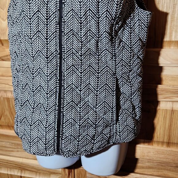 Van Heusen Women’s Vest – Zigzag Pattern, Black & White, Size Small, Lined - Picture 5 of 7